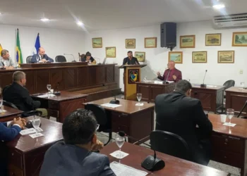 Votação unânime concede Auxílio Alimentação de R$1,7 mil para todos os vereadores de Marataízes/ES