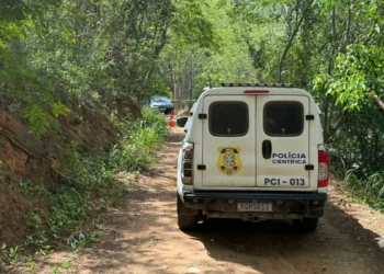 URGENTE: Homem saiu correndo de local onde empresária de Cachoeiro/ES foi covardemente morta