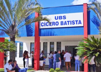 Prefeito Dorlei de Kennedy/ES entrega UBS de Marobá totalmente reformada